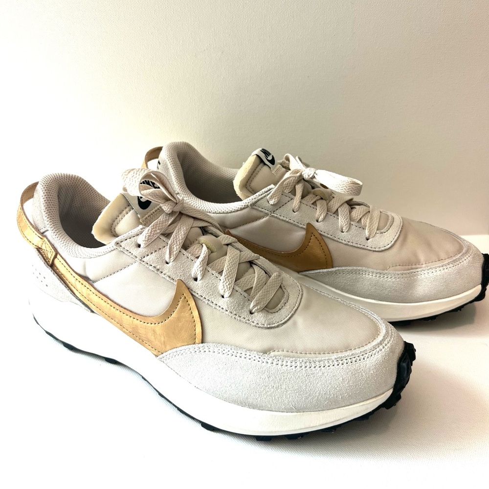Nike women’s waffle debut, cream with gold accents